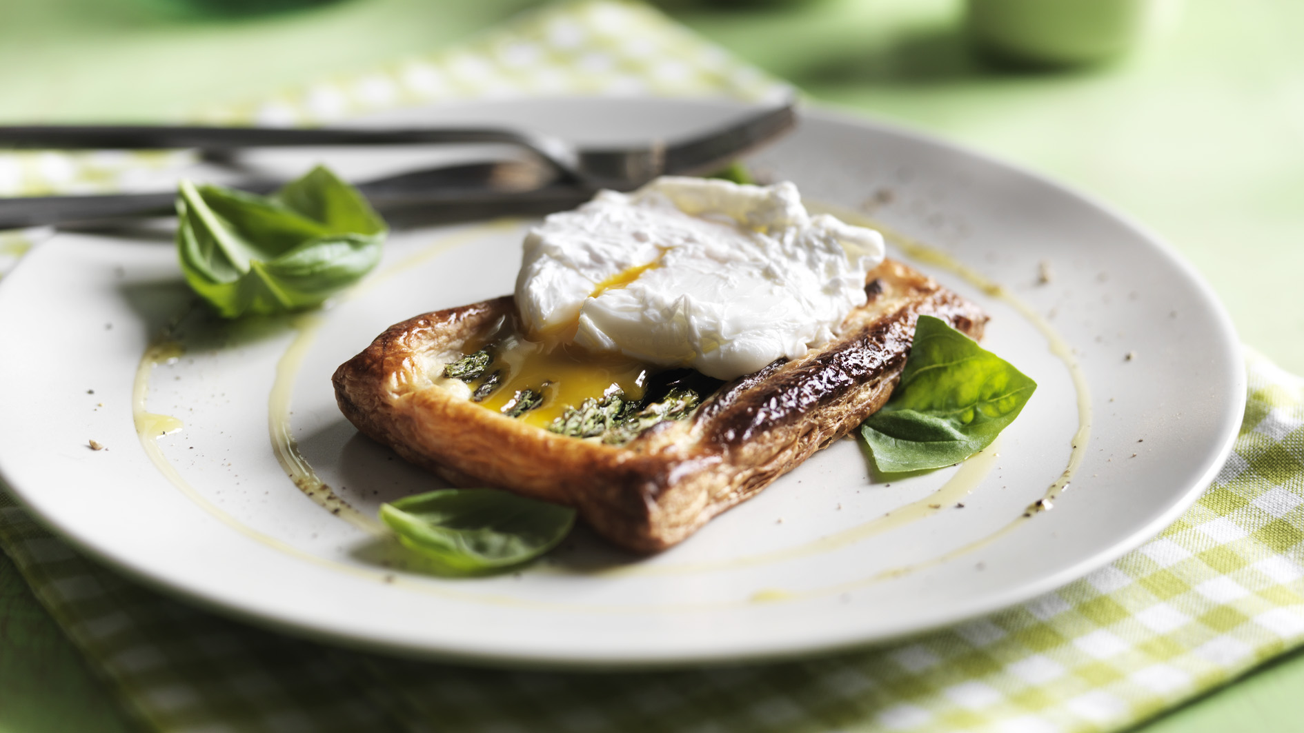 Asparagus And Poached Egg Puff Tarts With Parmesan And Basil Recipe Bbc Food