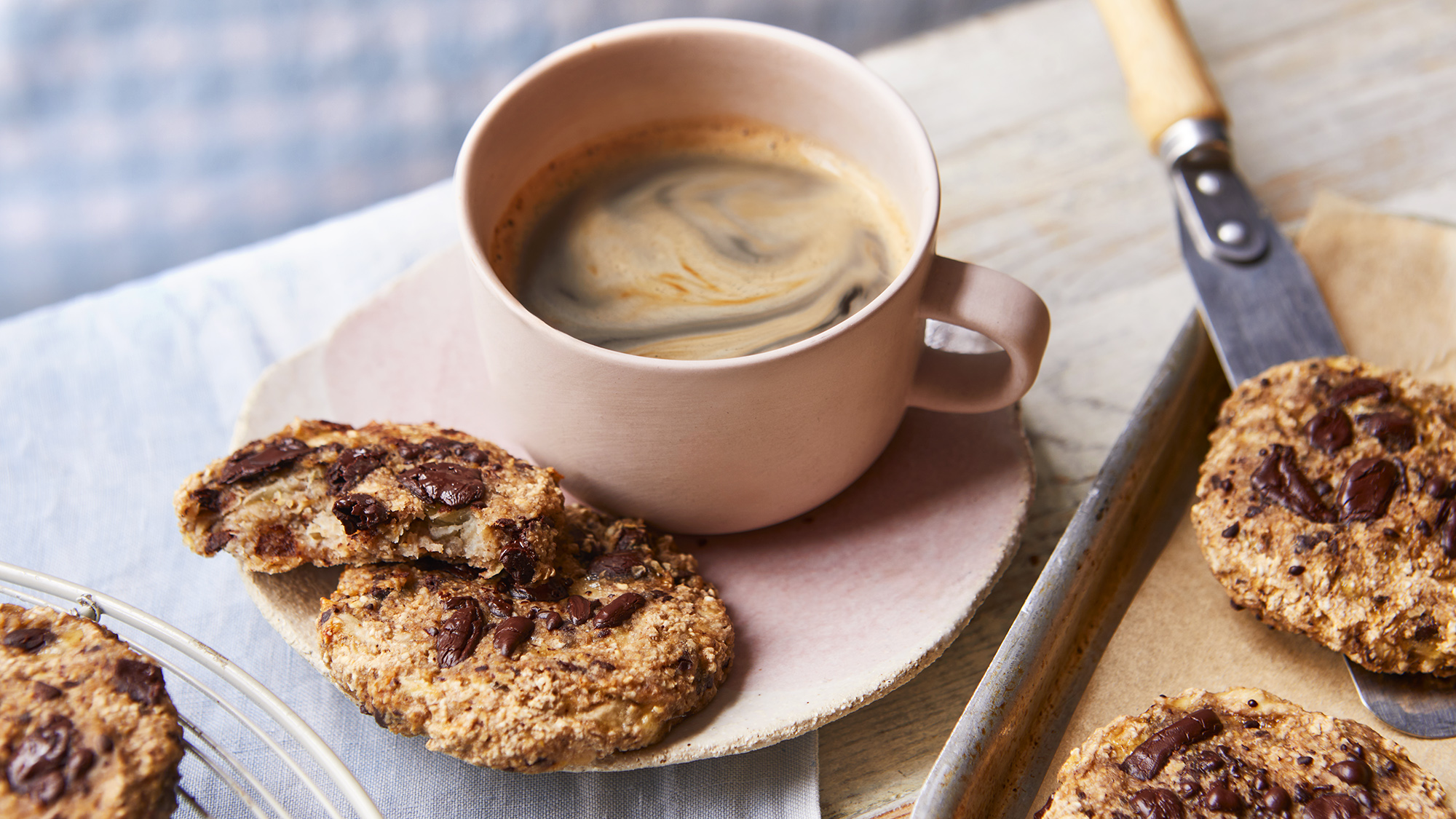 Banana and oat cookies -image