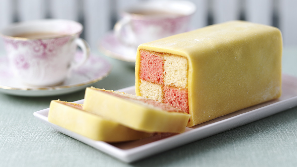 Battenberg cake recipe: How to make GBBO's Battenberg cake | Express.co.uk