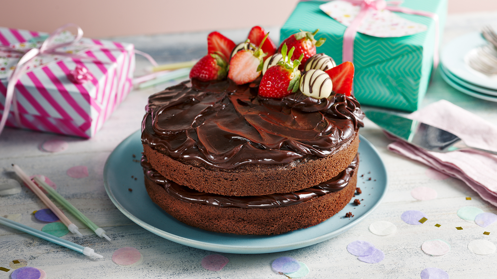 Order Sumptuous Chocolate Truffle Cake Online, Price Rs.595 | FlowerAura
