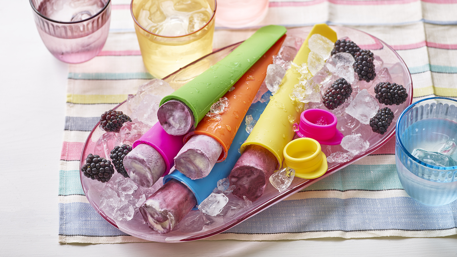 Blackberry and cream ripple ice pops-image