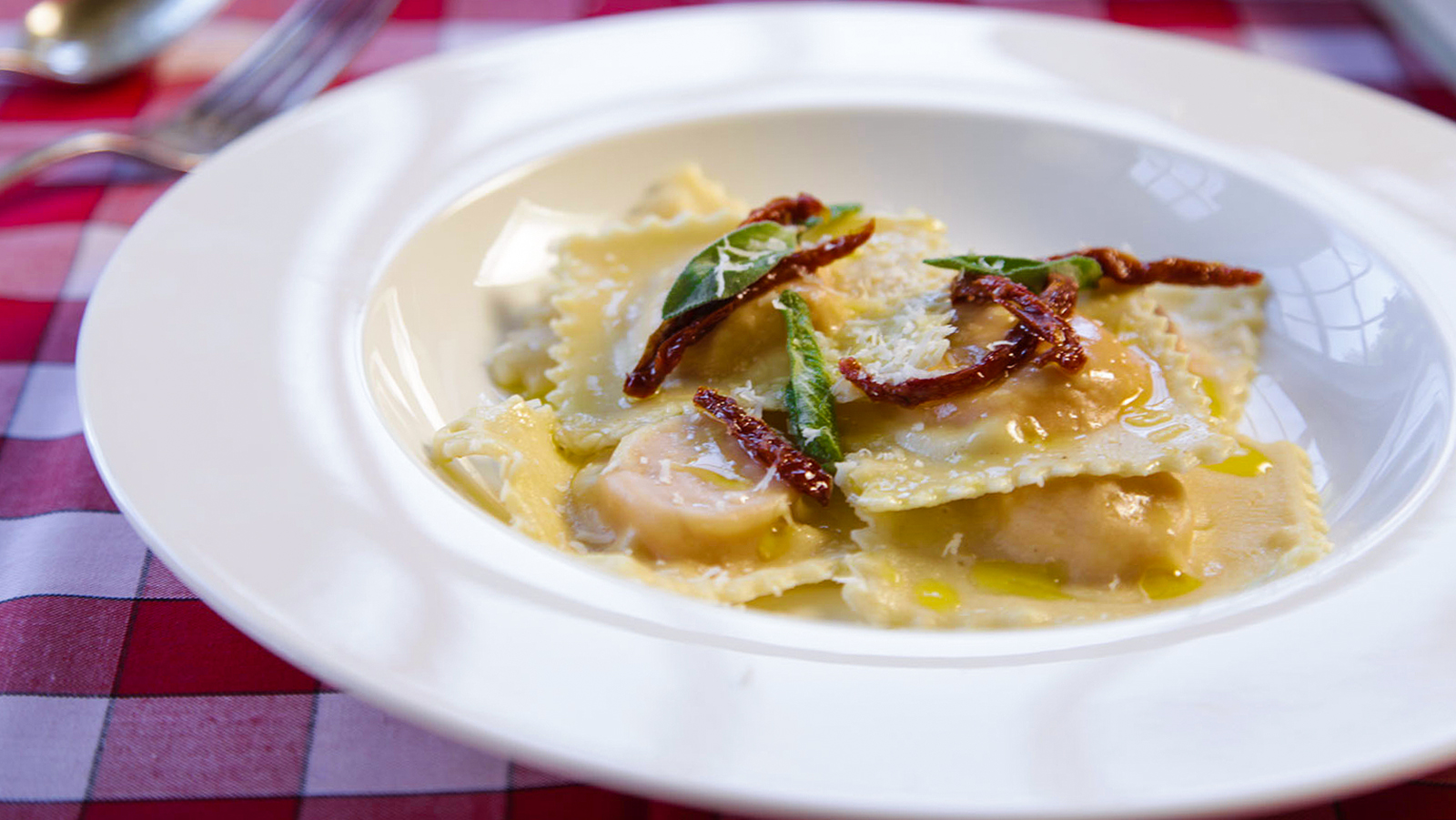 Best Butternut Squash Ravioli Recipe - How to Make Butternut Squash Ravioli