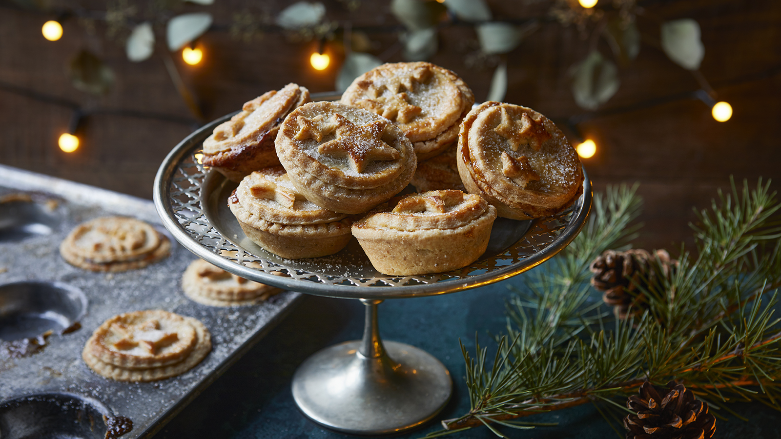 Mince Pie Recipe - Traditional British Mincemeat Christmas Treat -  Christina's Cucina