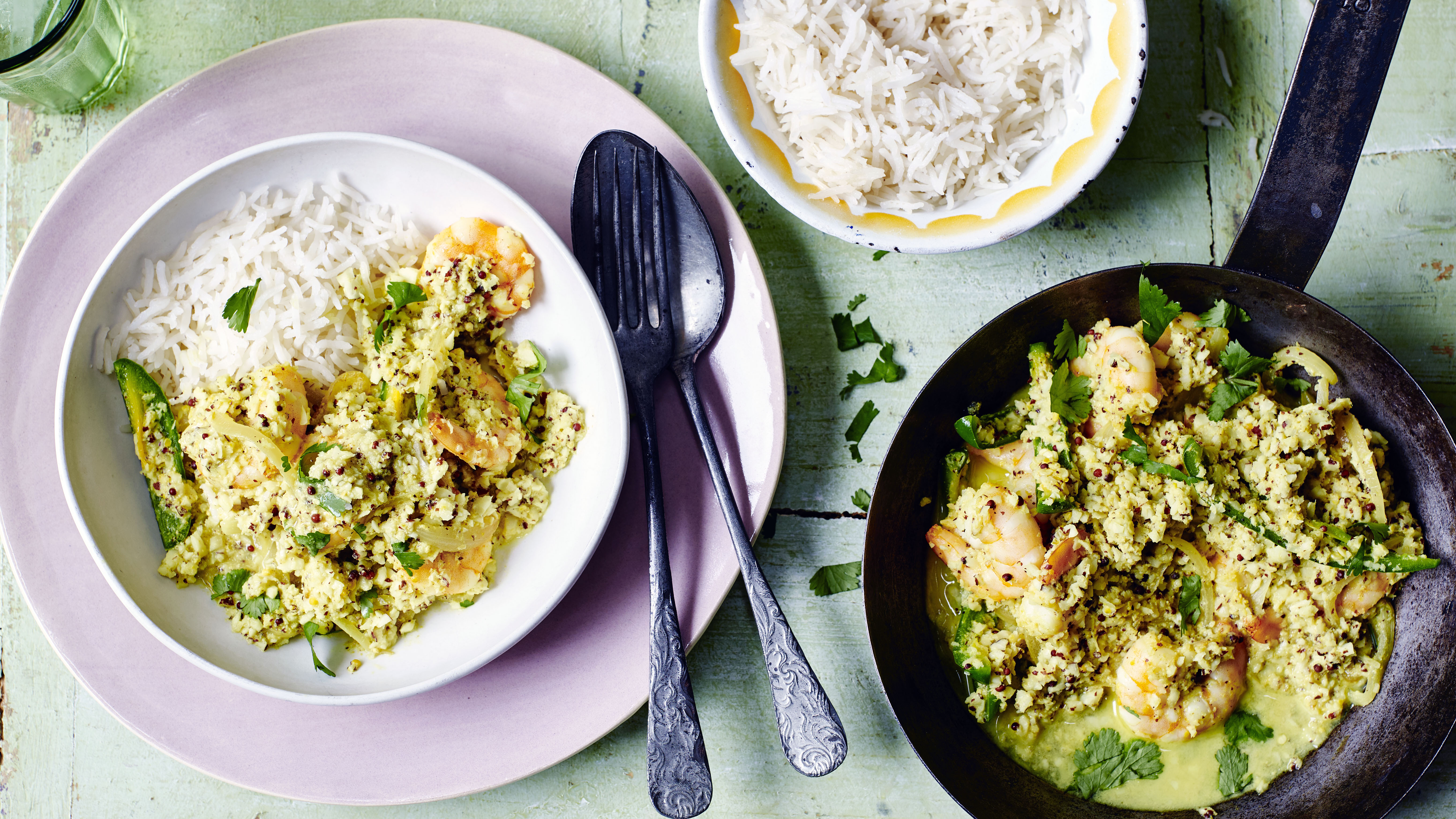 Prawns with coconut, chillies and mustard seeds image