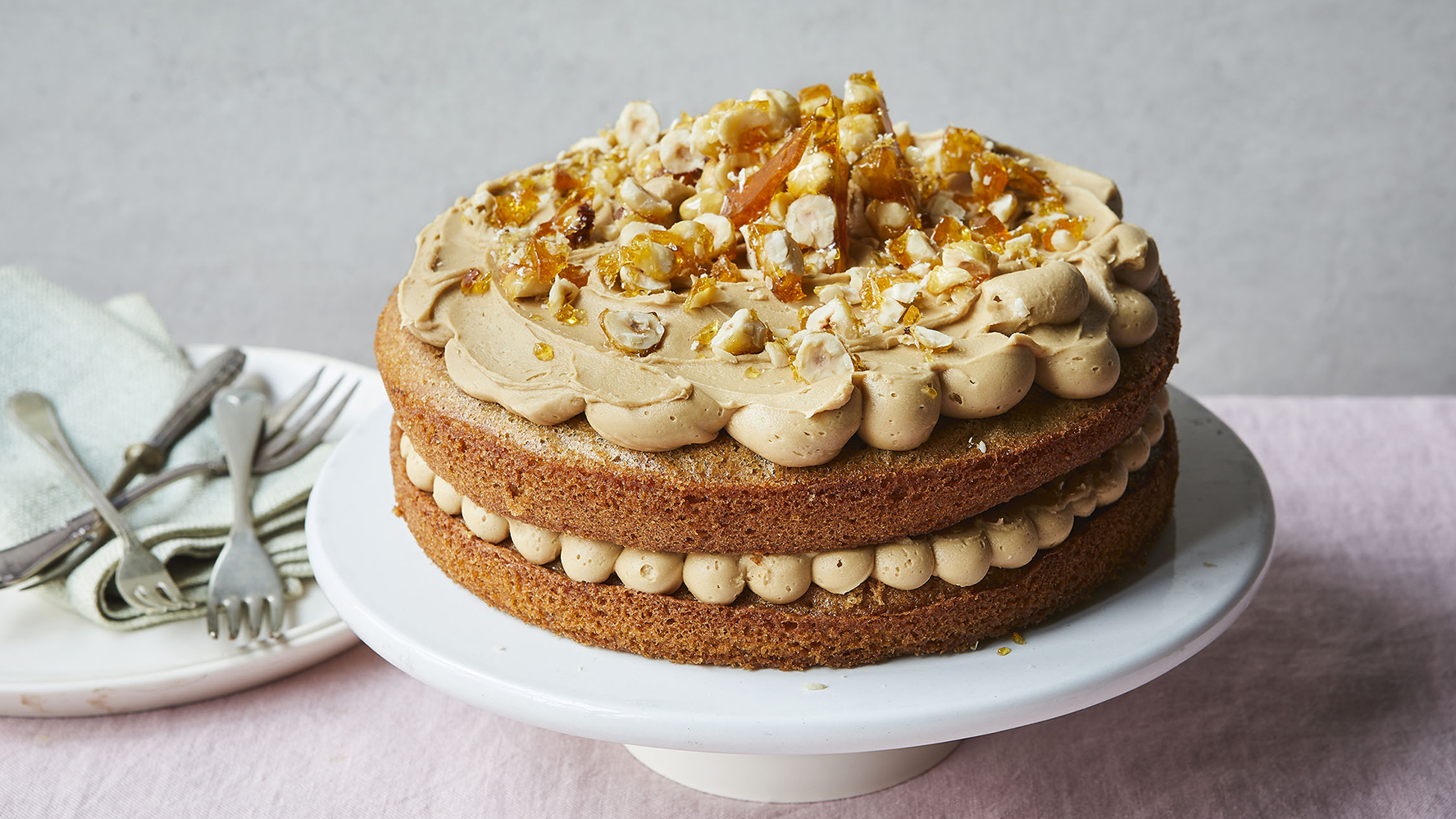 Praline Easter Cake - Supper in the Suburbs