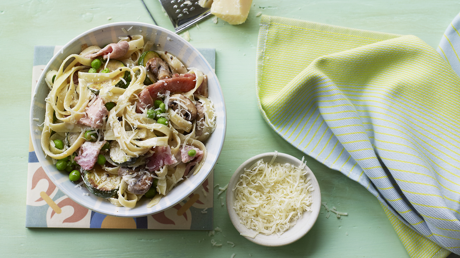 Healthy pasta carbonara recipe - BBC Food