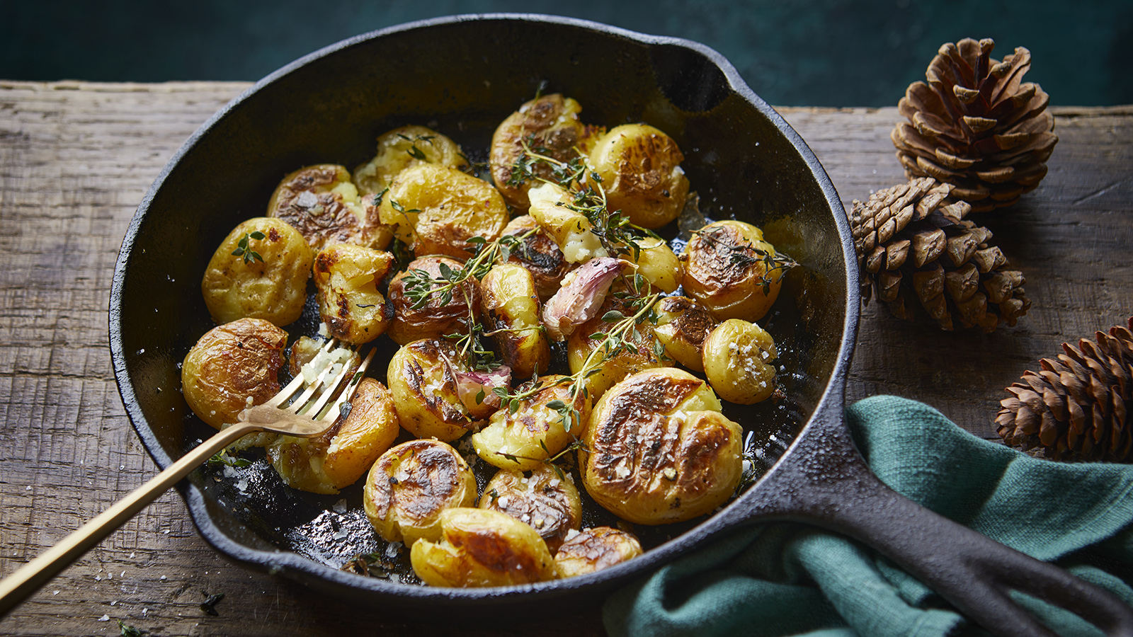 Best Crispy Smashed Potatoes Recipe - How to Make Smashed Potatoes