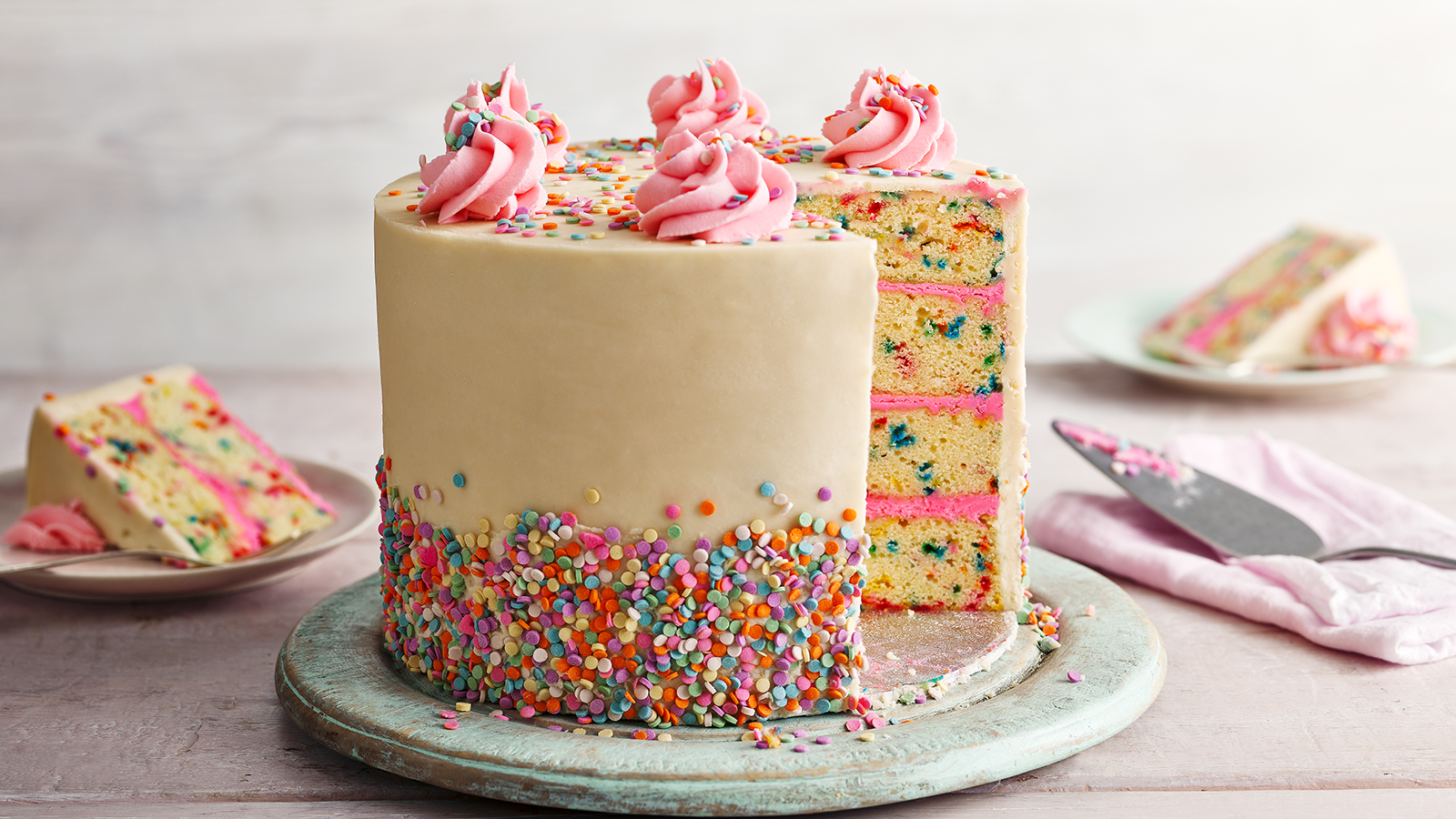 Mini 6 Inch Vanilla Cake Recipe - I Scream for Buttercream-thanhphatduhoc.com.vn