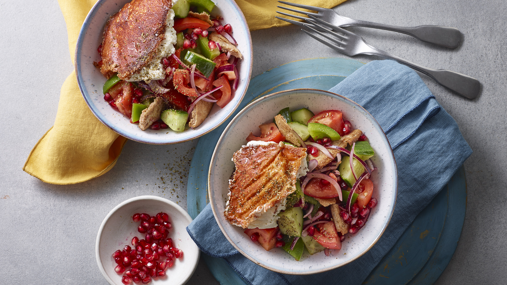 Greek salad with crispy feta-image