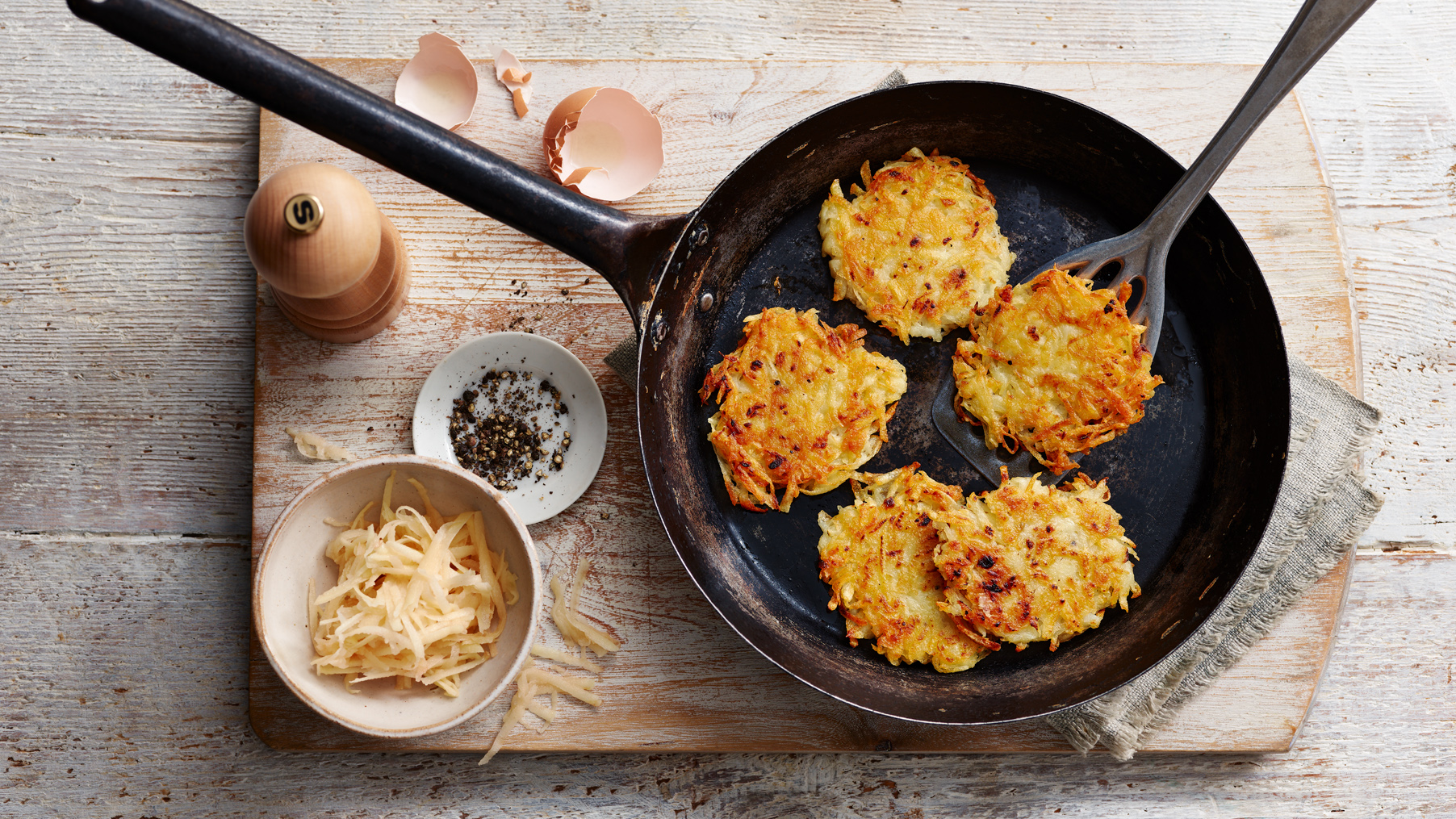 Crispy Hash Browns Recipe - How to Make Homemade Hash Browns