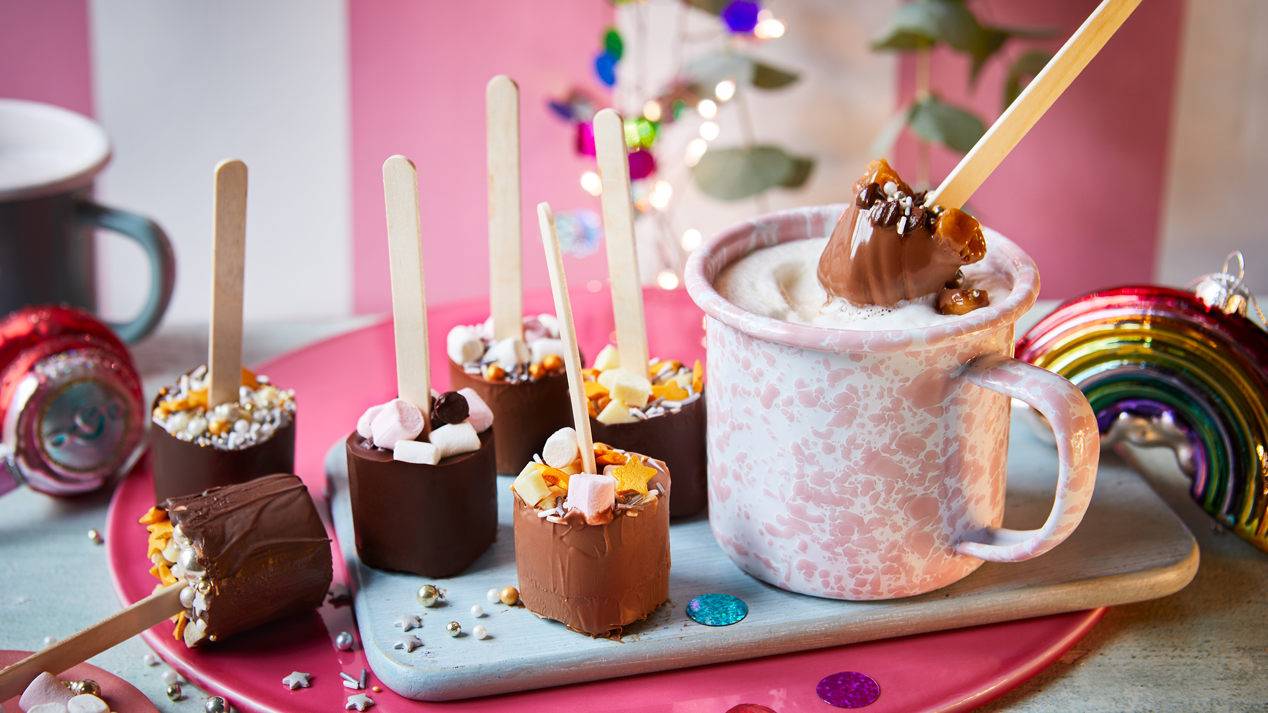 https://food-images.files.bbci.co.uk/food/recipes/hot_chocolate_stirrers_73901_16x9.jpg
