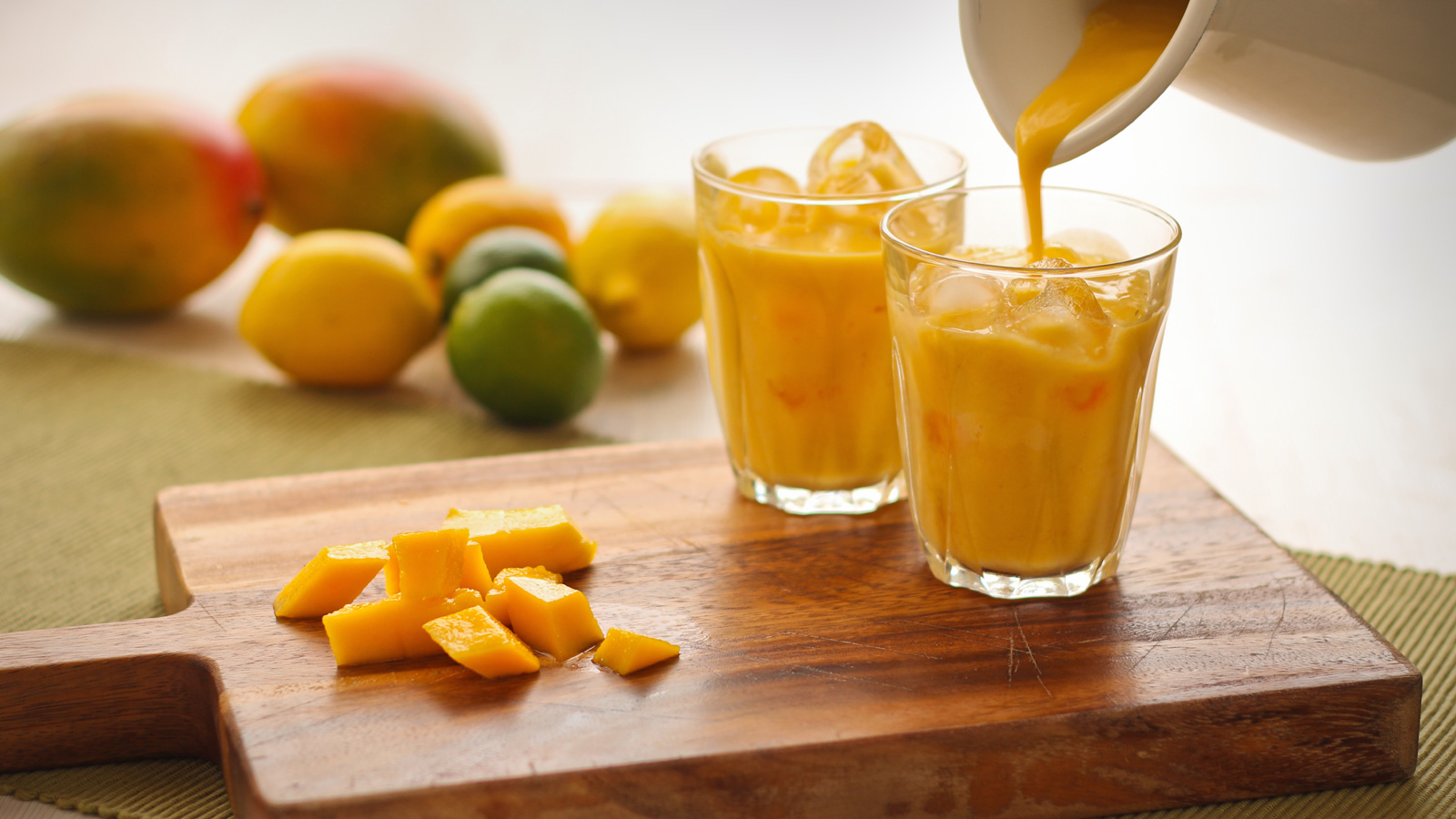 Mango smoothie recipe - BBC Food