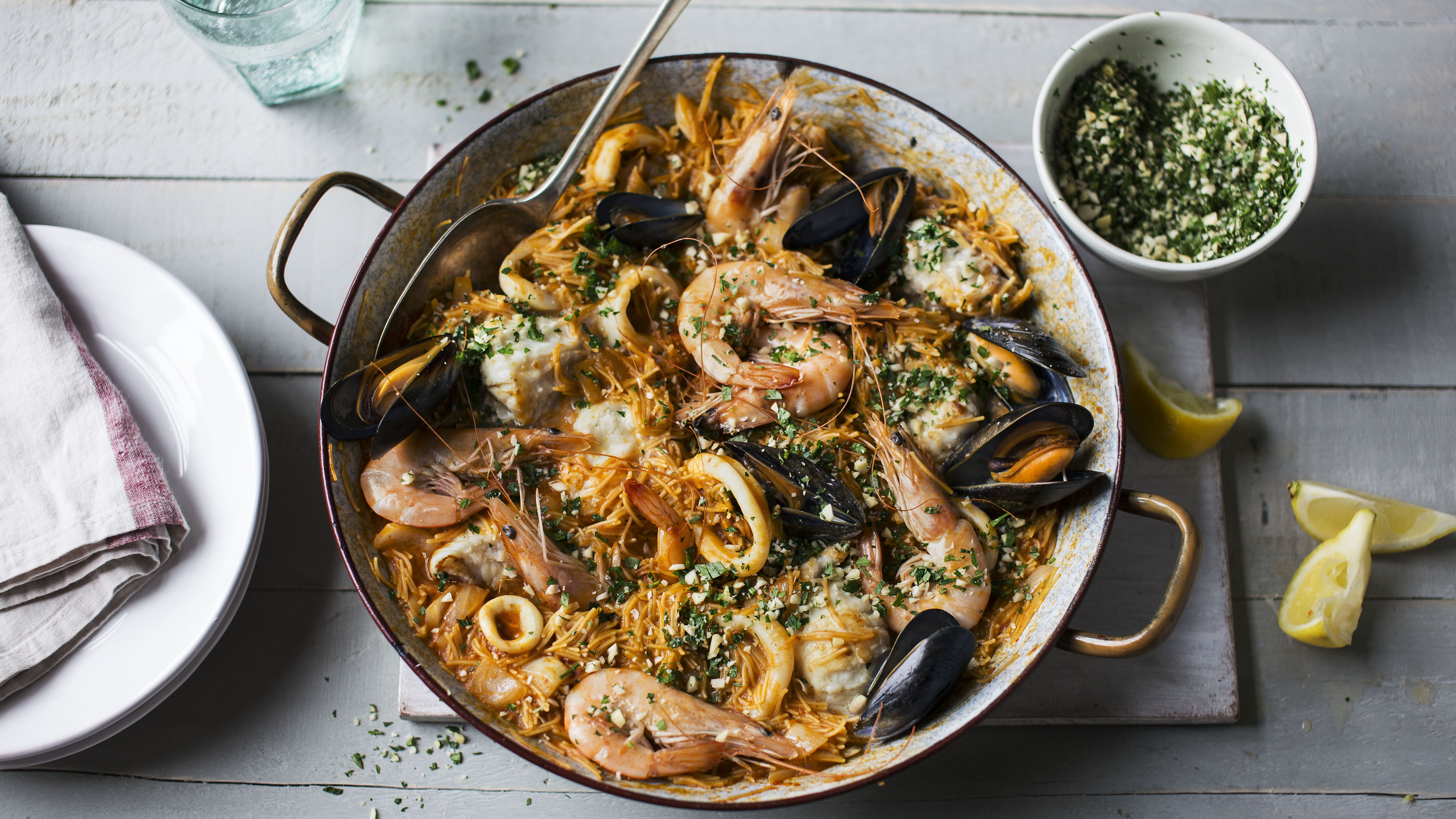 Recipe from the Paella Fideuà - Tom Press