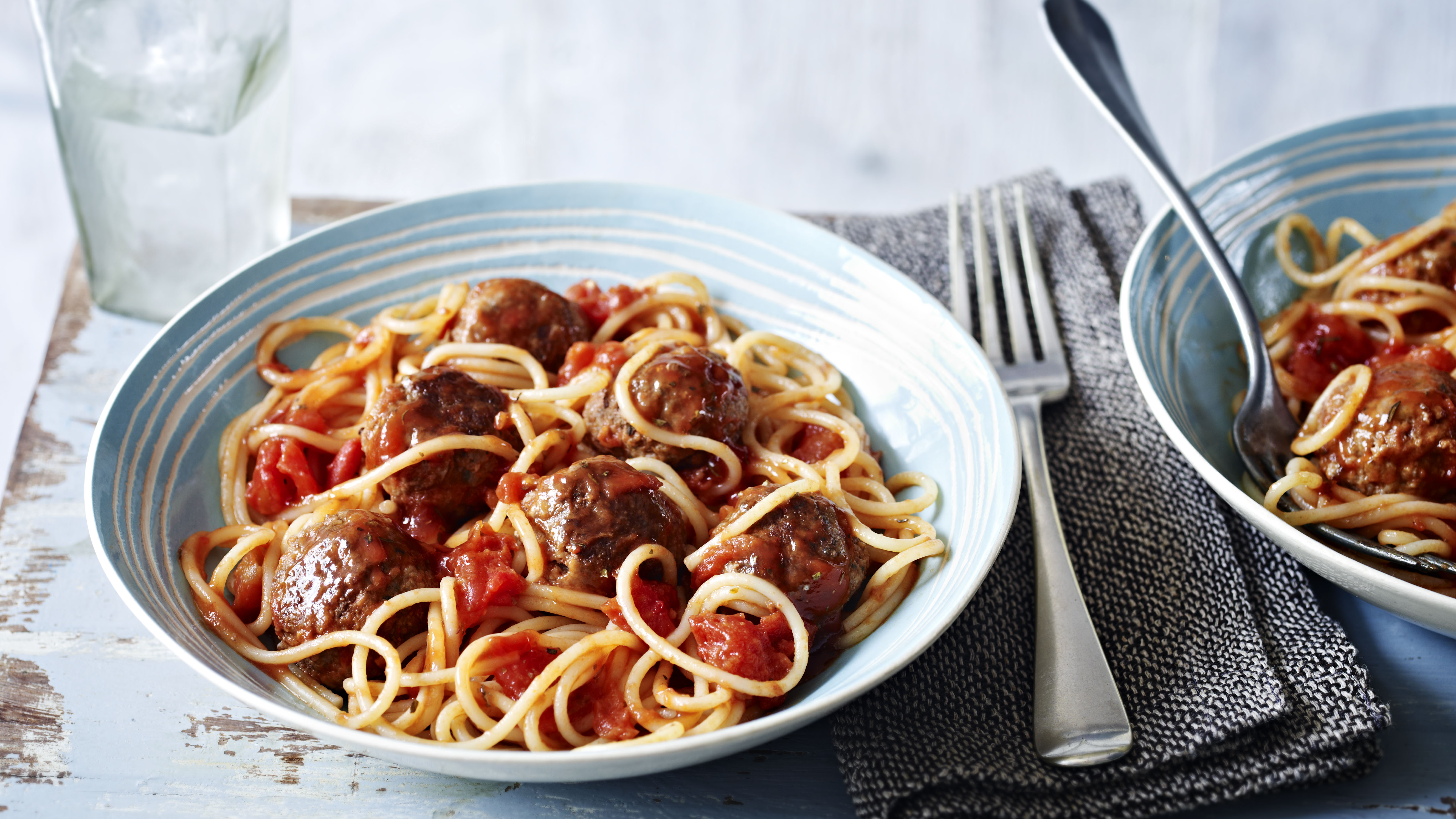 Easy Spaghetti And Meatballs Recipe Bbc Food.