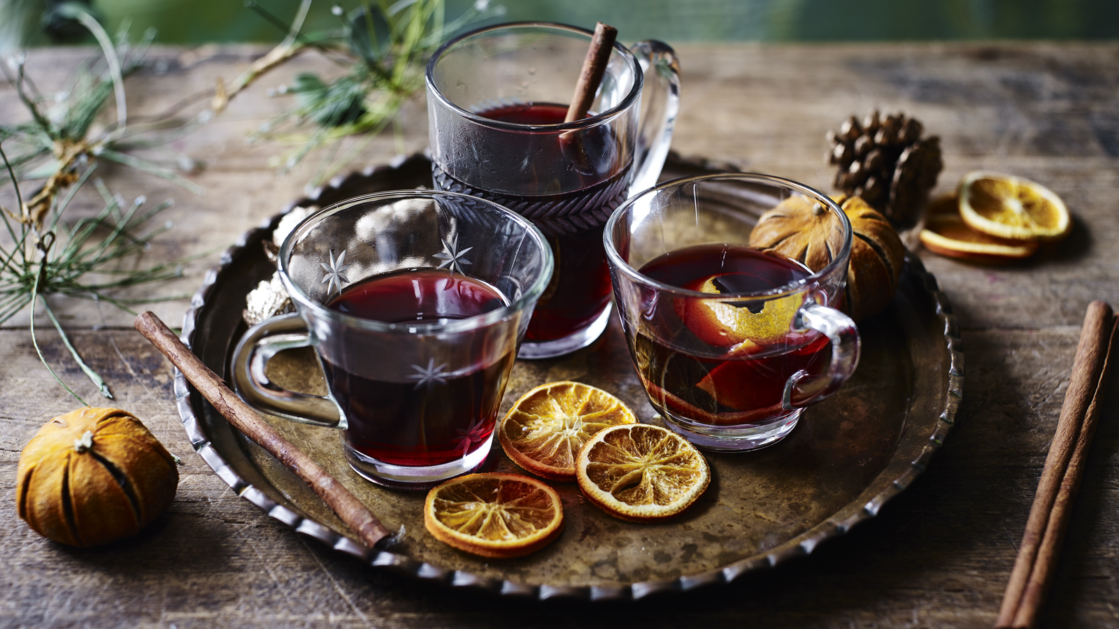 Mulled Wine Recipe: A Warm and Spicy Delight for Winter Evenings