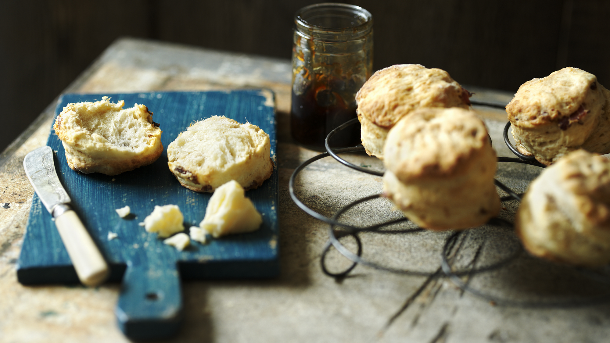 Mustard, bacon and caramelised onion scones-image