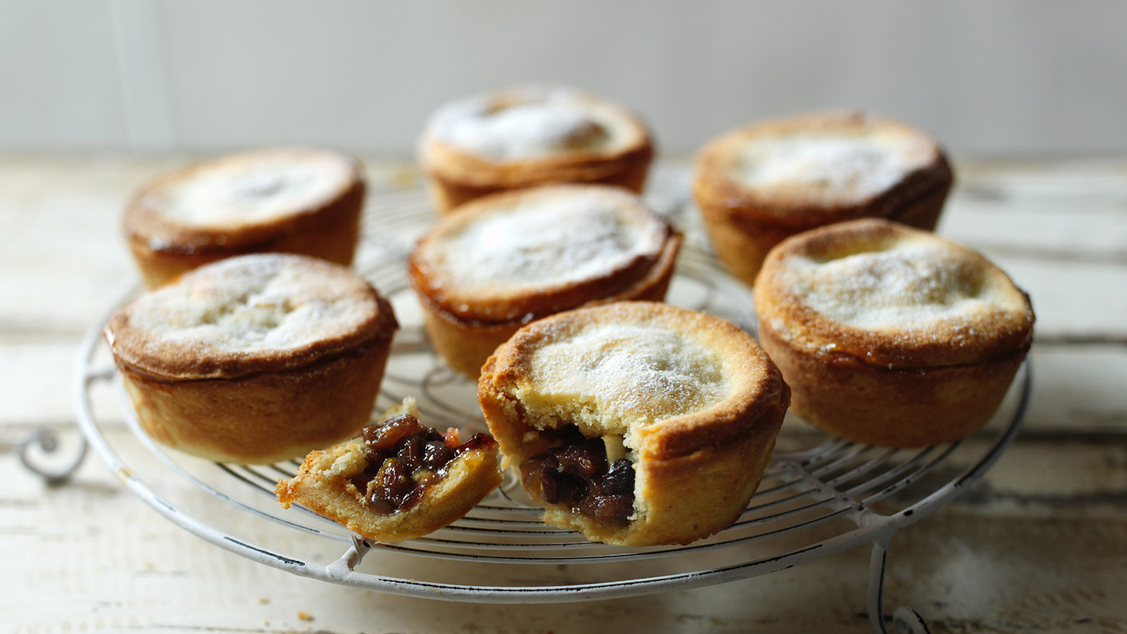 Traditional British Mince Pies Recipe