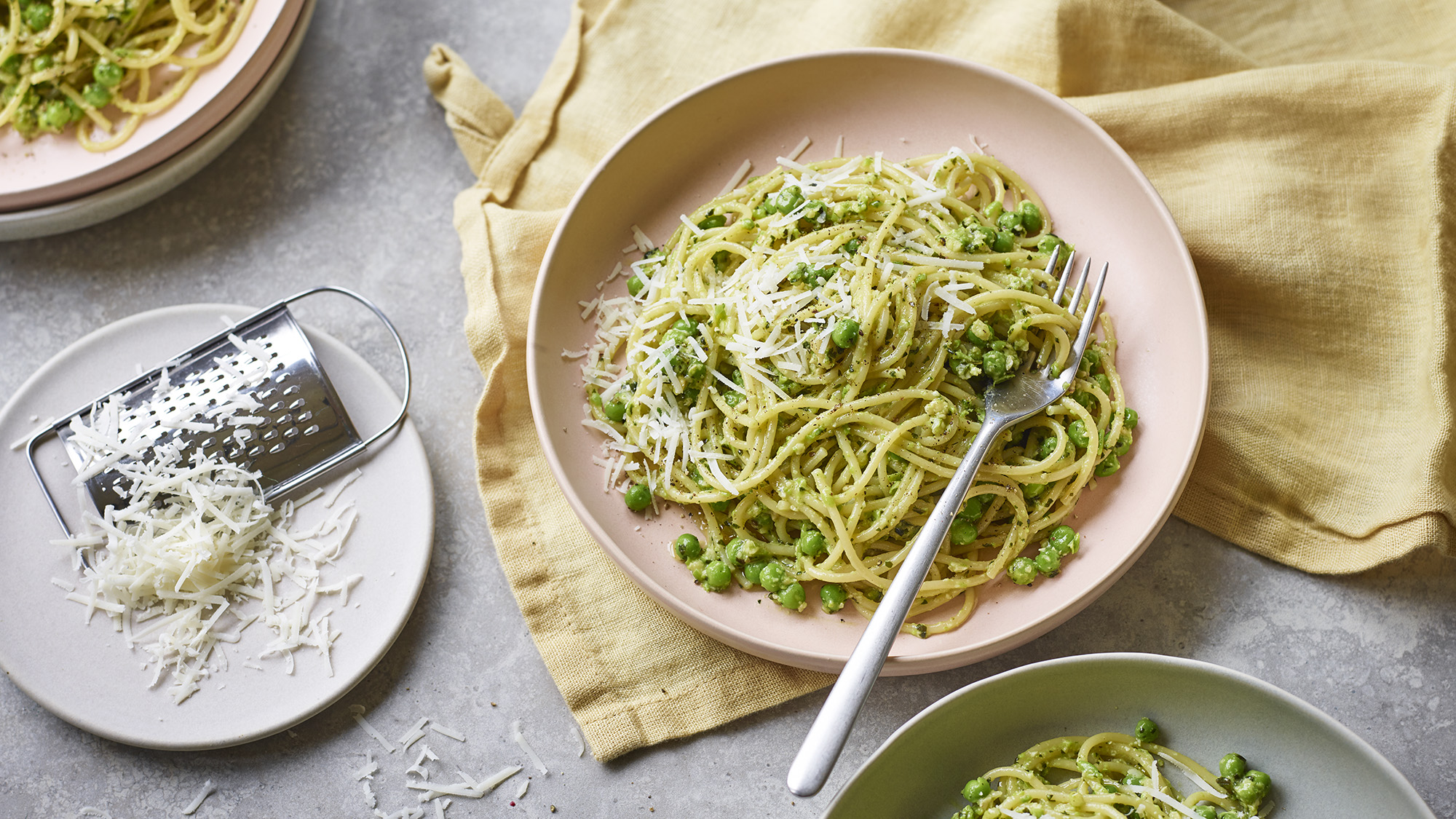 Pea and pesto spaghetti recipe - BBC Food