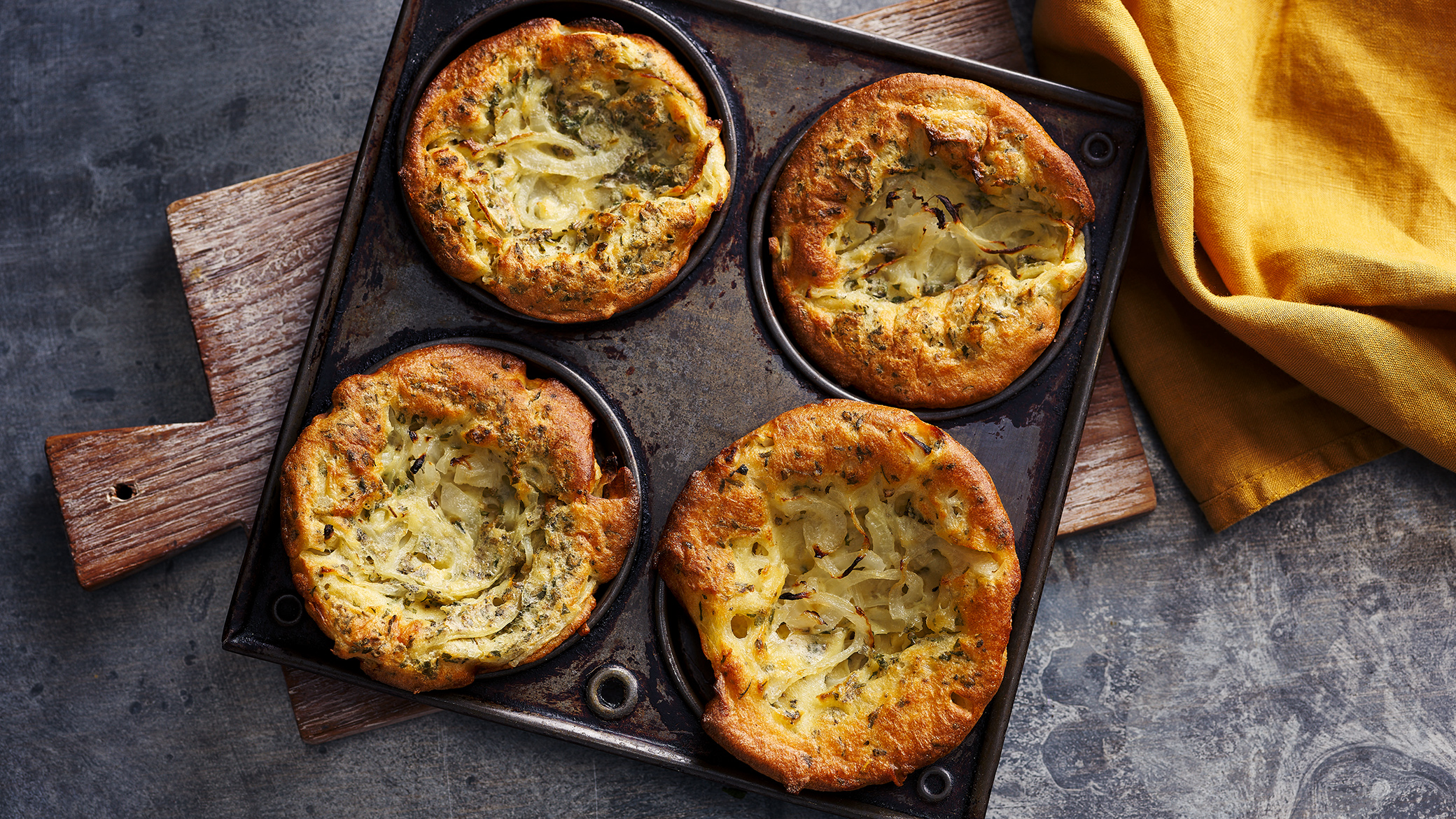 https://food-images.files.bbci.co.uk/food/recipes/sage_and_onion_yorkshire_61322_16x9.jpg