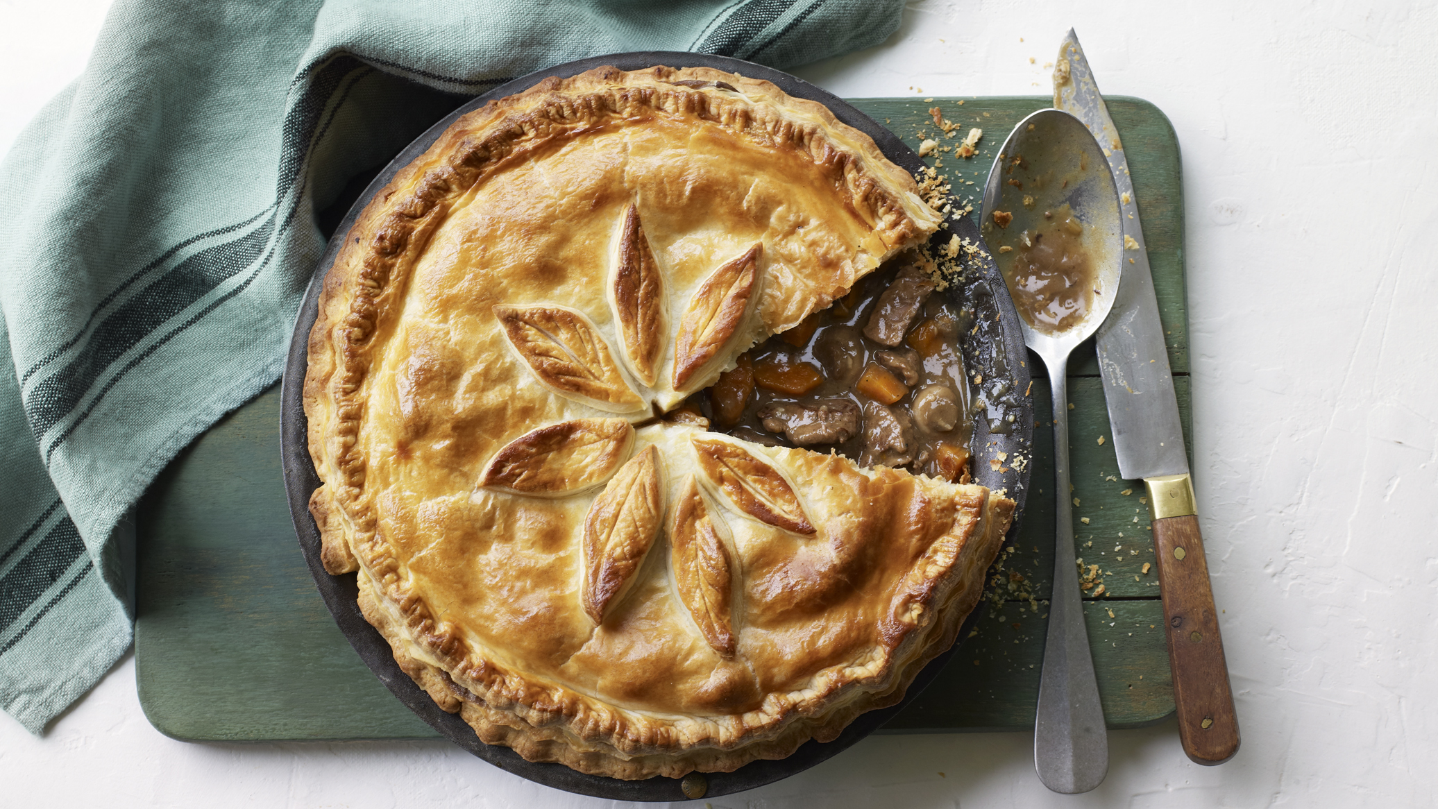 Steak and Irish stout pie recipe - BBC Food. 