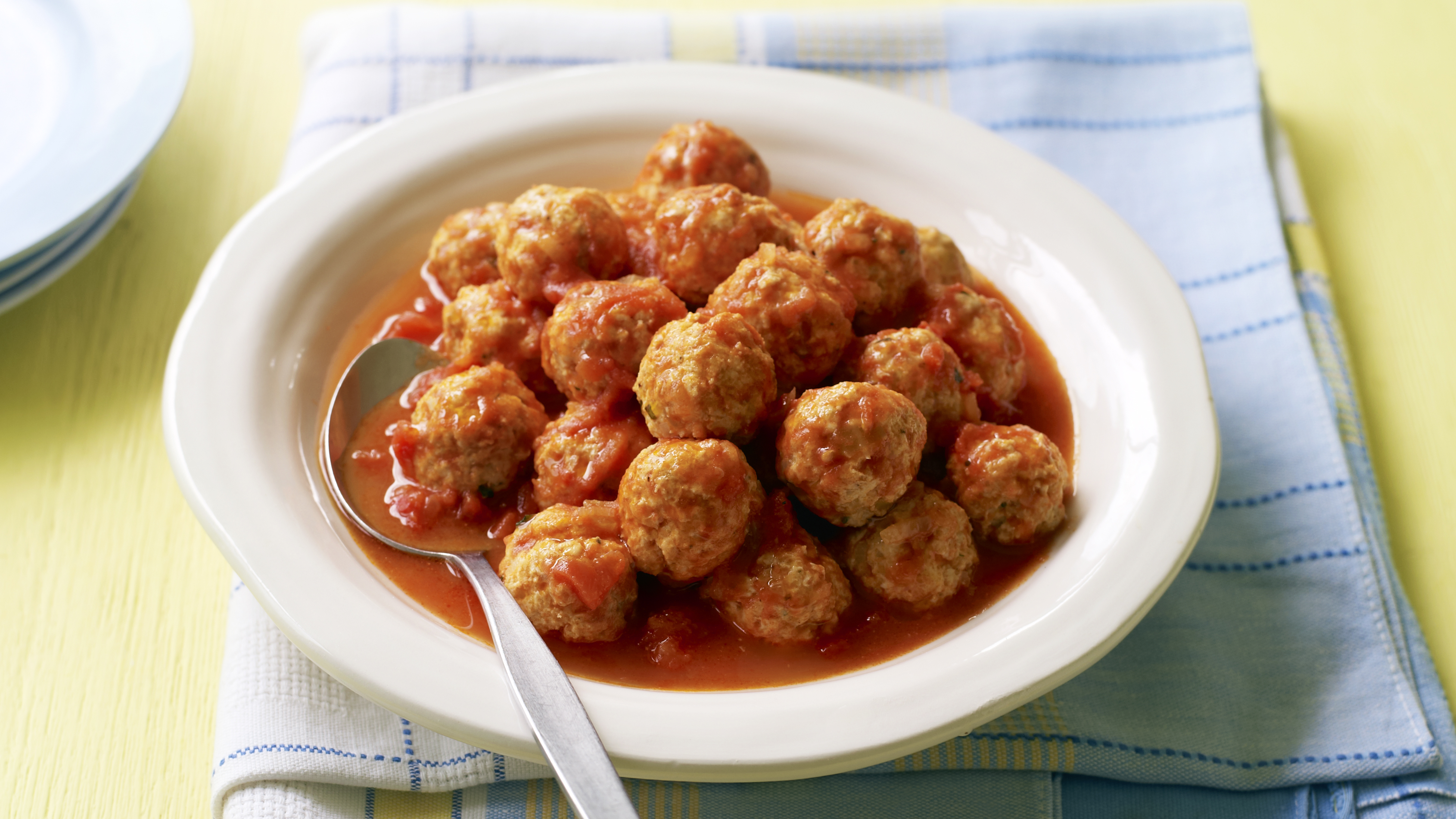 Turkey Meatballs In Tomato Sauce Recipe Bbc Food