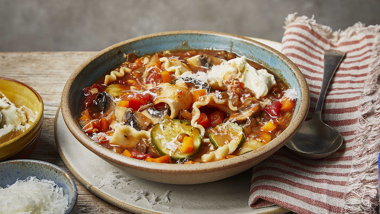 Veggie lasagne soup -image